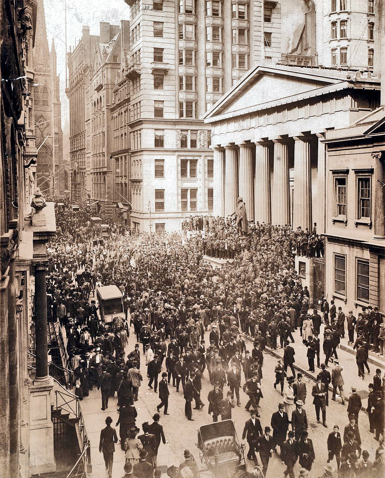 A dense crowd gathered on Wall Street during the Bankers' Panic of October 1907.